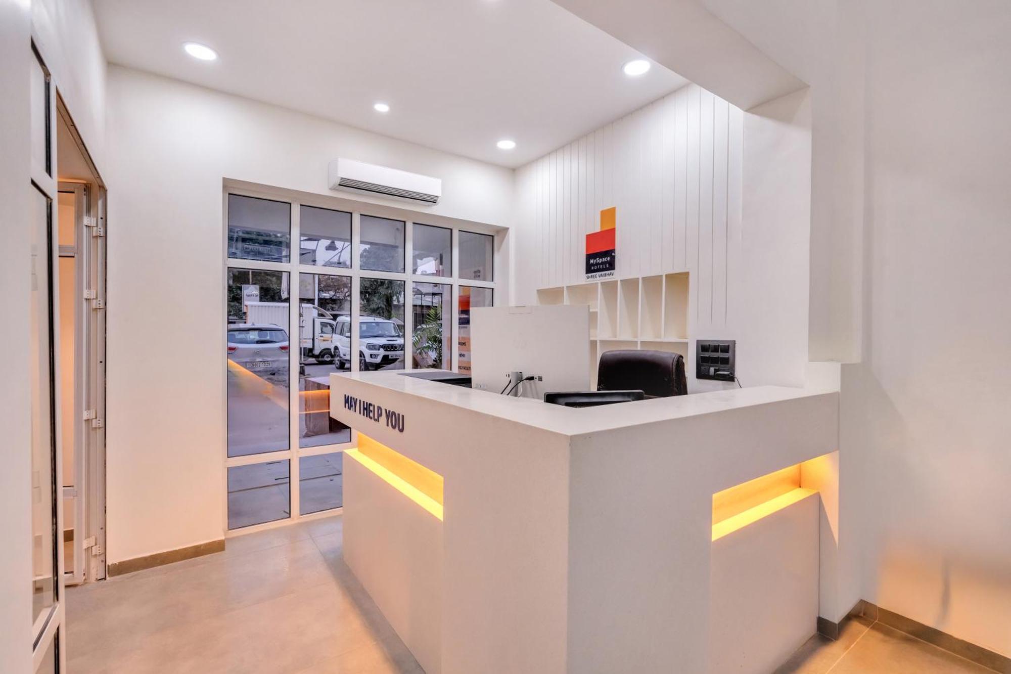 Myspace Hotel Shree Vaibhav 那格浦尔 外观 照片