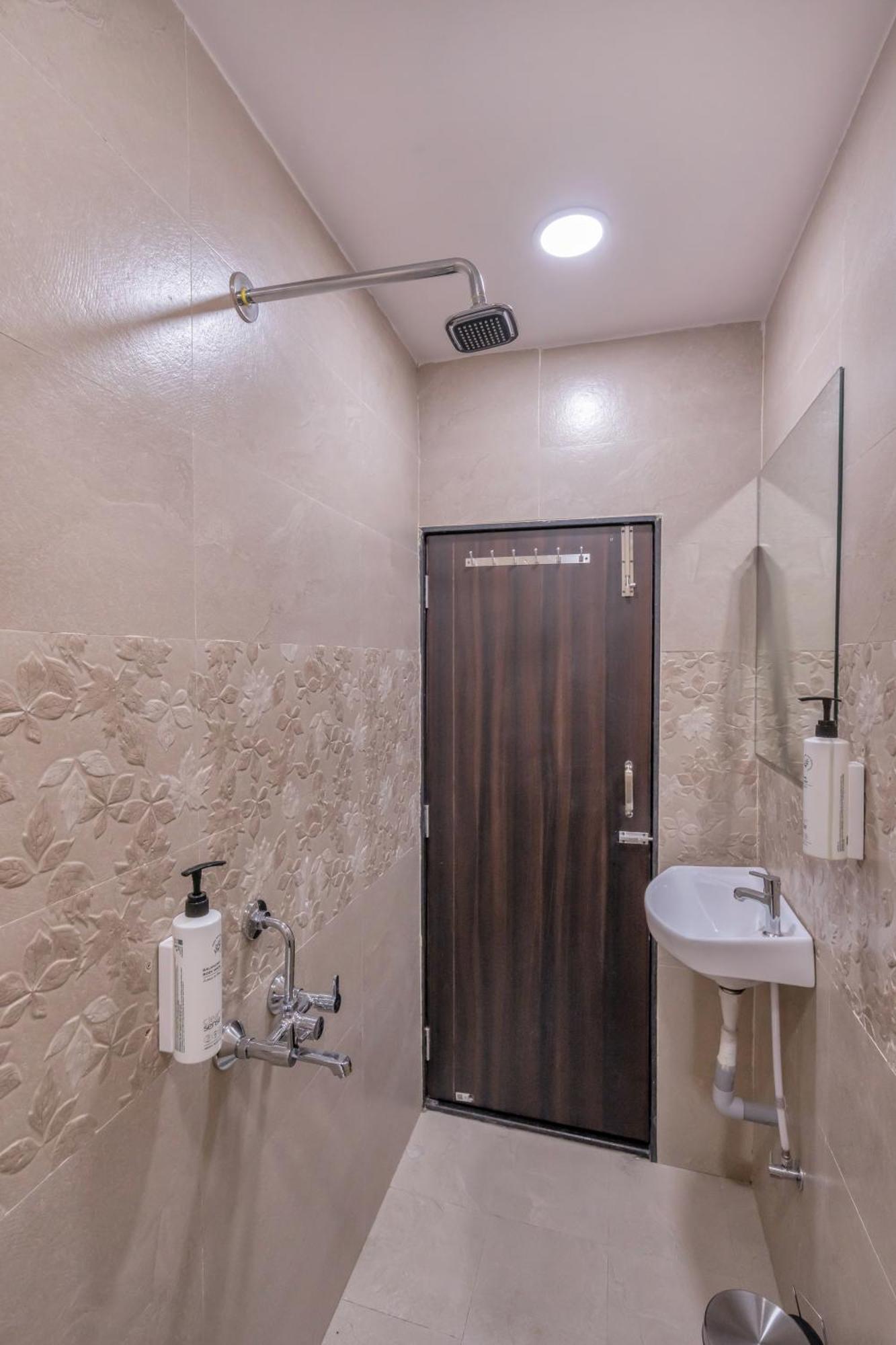 Myspace Hotel Shree Vaibhav 那格浦尔 外观 照片